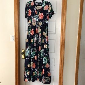 Flowy Floral Maxi Dress